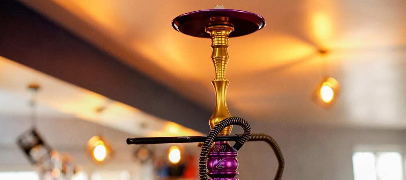 Espace chicha de la Coctelería UPS Shisha & Cocktail, La Manga