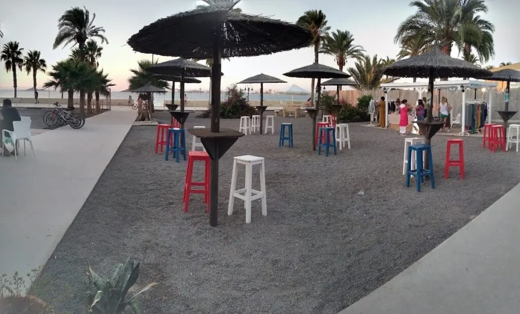 Chiringuito El Rincón Cubano in P.º Marítimo, 39, 30385 Playa Honda, Murcia, España