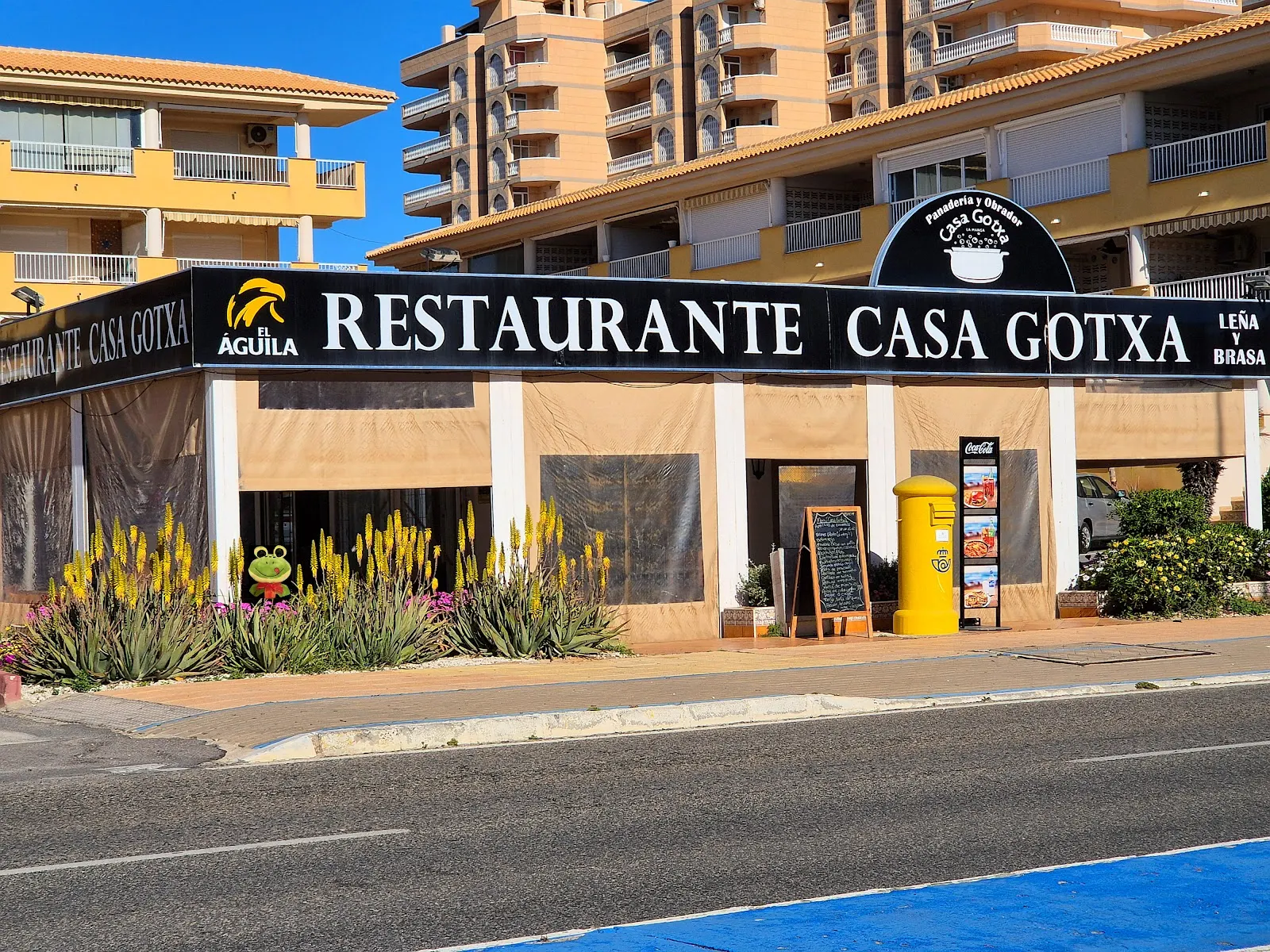 Entrance to Casa Gotxa beside the Gran Vía in La Manga