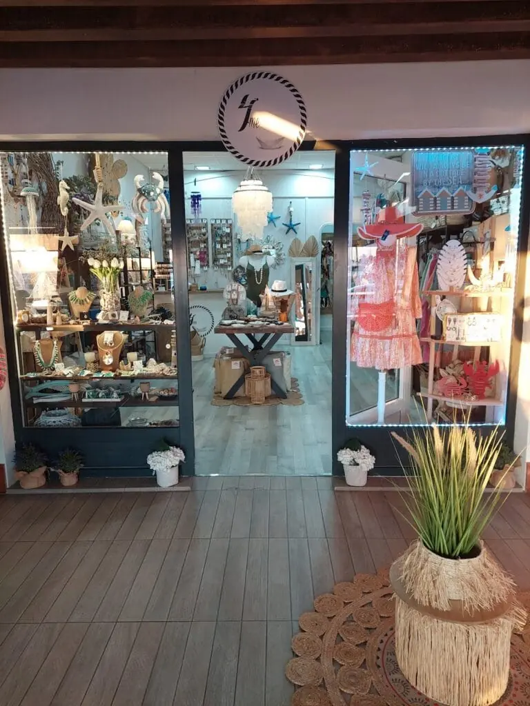 4me, Laden für Modeschmuck und Geschenke in Dársena Cero, Puerto Tomás Maestre, La Manga