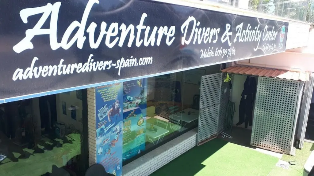 Façade de Adventure Divers & Activity Center à Atamaria, La Manga Club