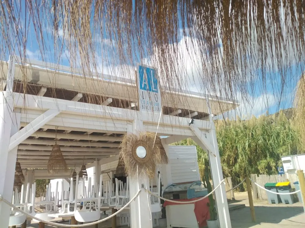 Beach atmosphere at Al Lio Cala Reona