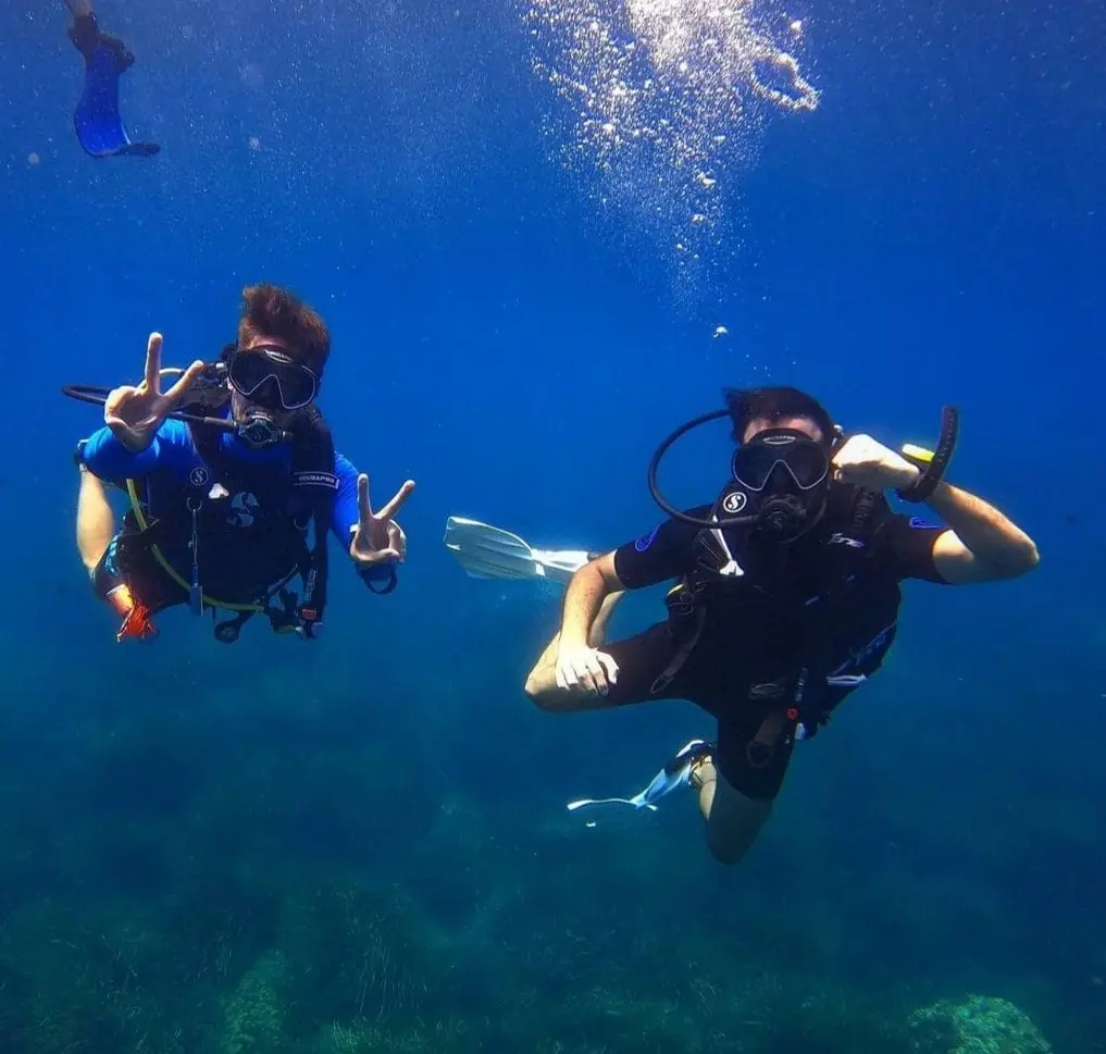 Petit groupe de plongée d'Albadive à Cabo de Palos