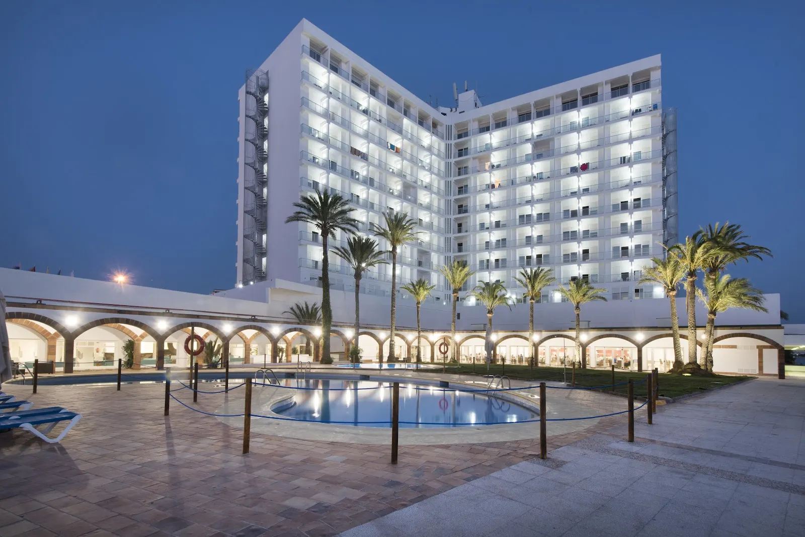 Façade de l'hôtel AluaSun Doblemar, La Manga
