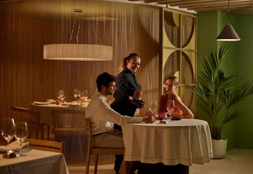 Table service at Amapola, a restaurant in La Manga Club