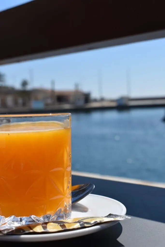 Getränk auf der Terrasse von CP8, Cabo de Palos