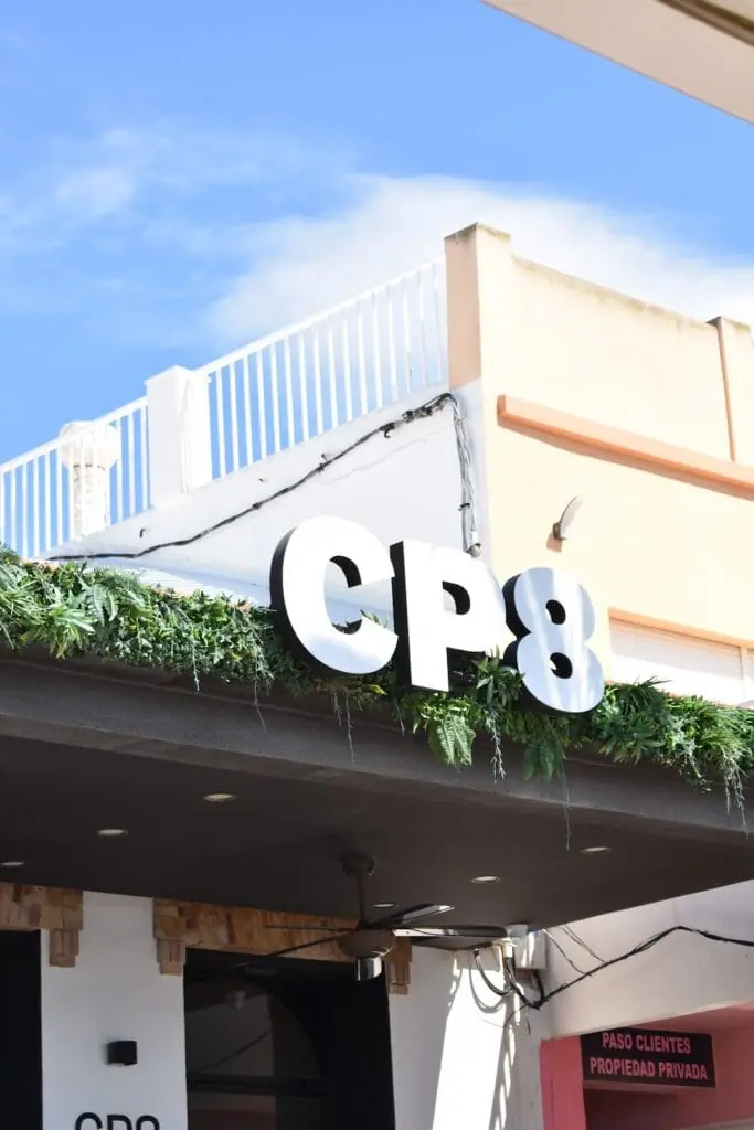 Fassade der Arrocería CP8 in Cabo de Palos