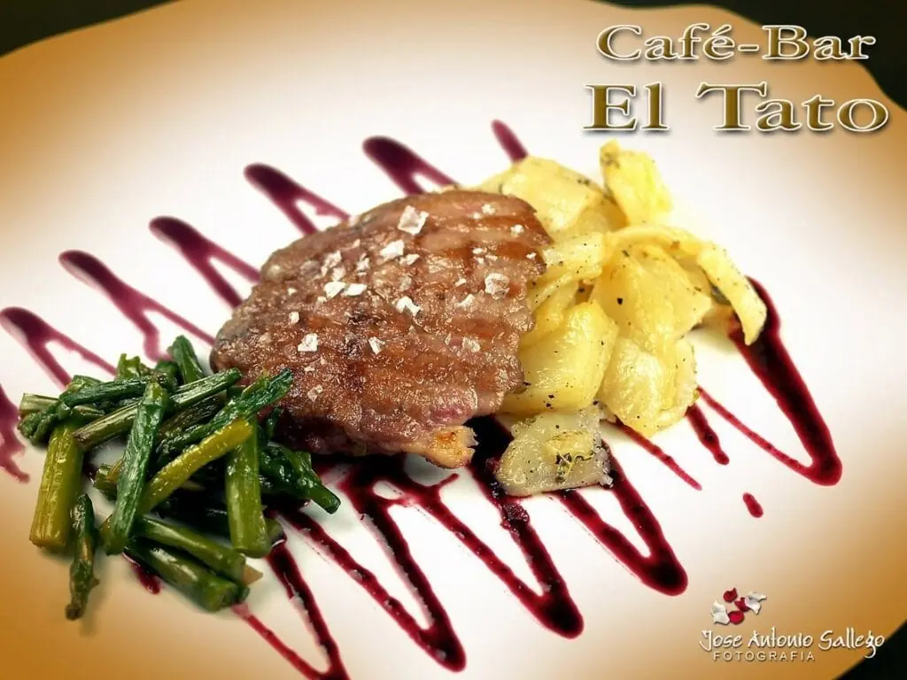 Intérieur de Cafe Bar El Tato à Los Belones