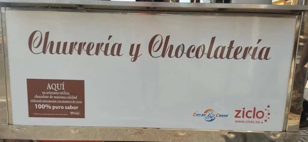 Freshly made churros (fried dough sticks) at Churrería Ángel Urán