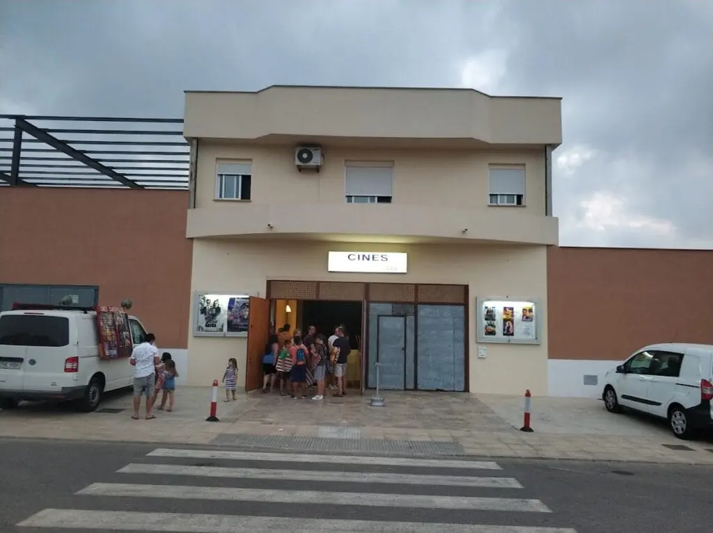 Entrance to Cines Cabo de Palos on Calle Brezo