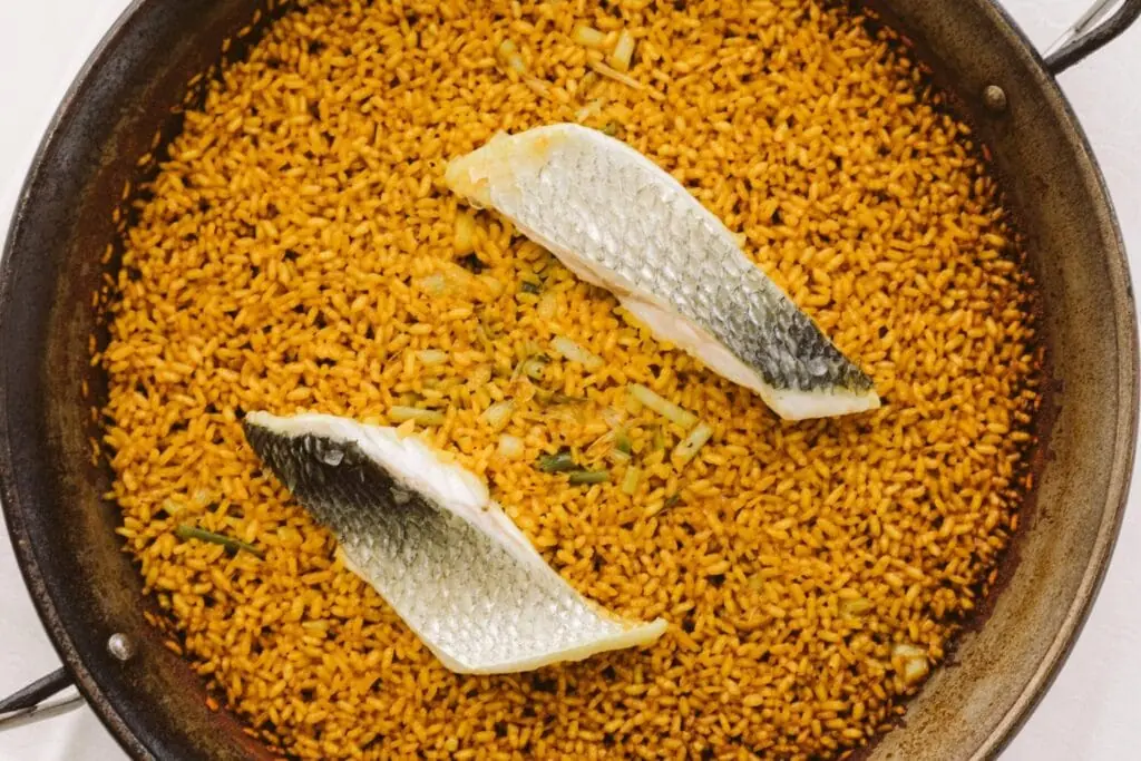 Fischreis von der Karte des Collados Beach