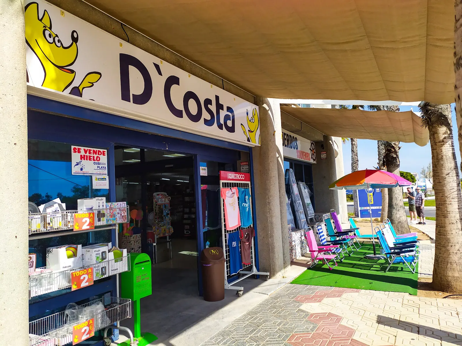D`Costa Puerto y Playa – tienda de artículos de playa, regalos y alimentación en La Manga, imagen 5