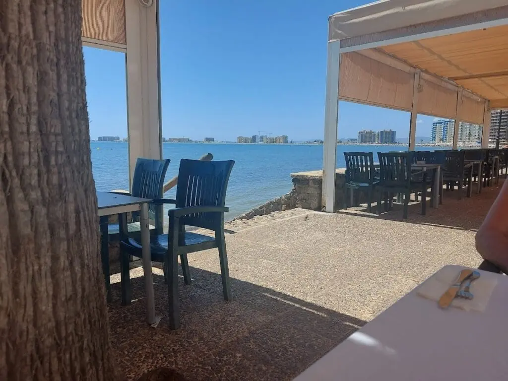 Sea-view terrace at Restaurante El Ancla