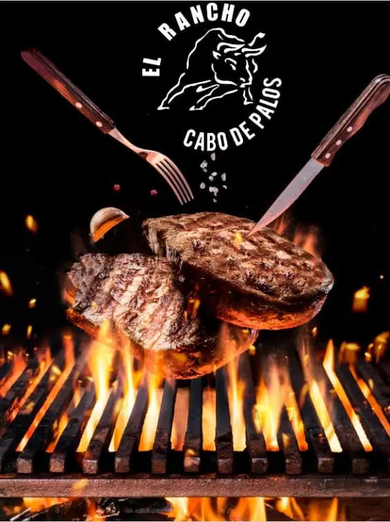 Charcoal-grilled meat at El Rancho de Cabo de Palos