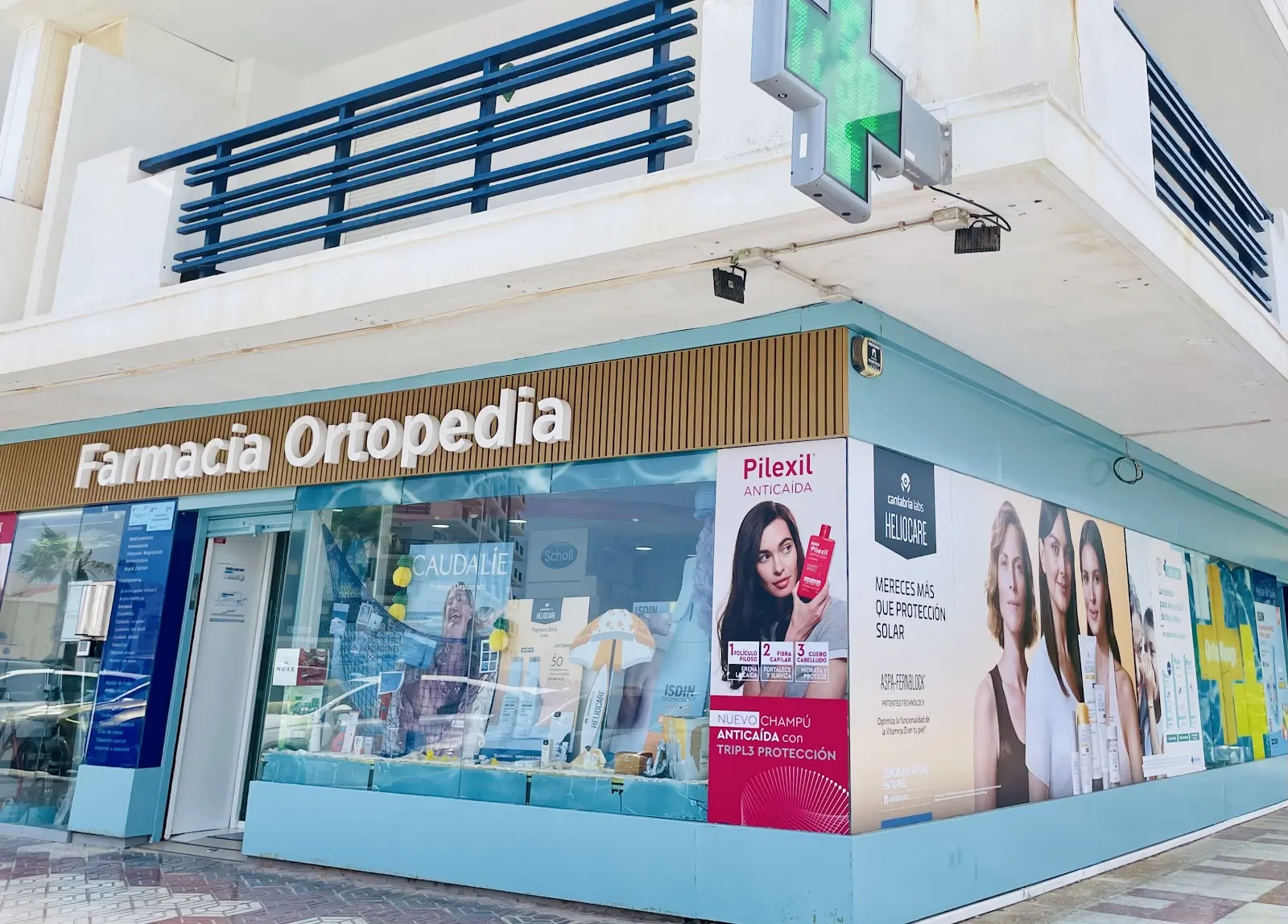 Orthopädieabteilung in der Farmacia-Ortopedia Manga Beach