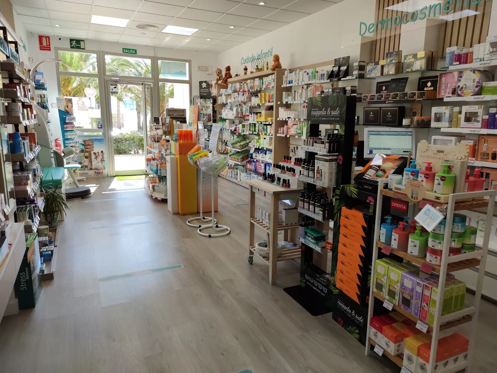 Detail of Farmacia Veneziola in La Manga