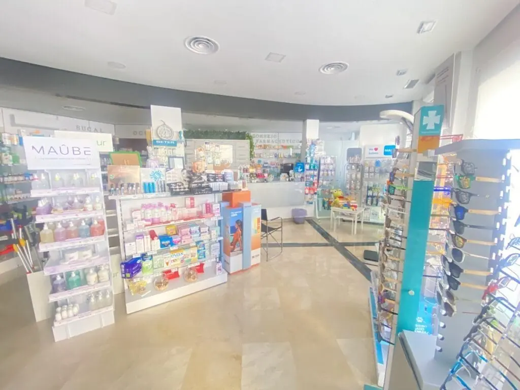 Schaufenster von Farmacia Zoco La Manga