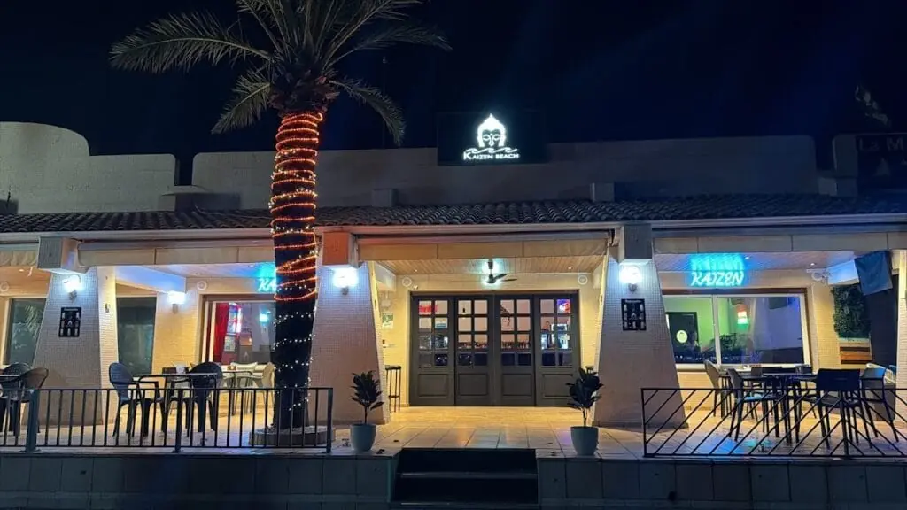 Atmosphäre in Kaizen Beach in La Manga