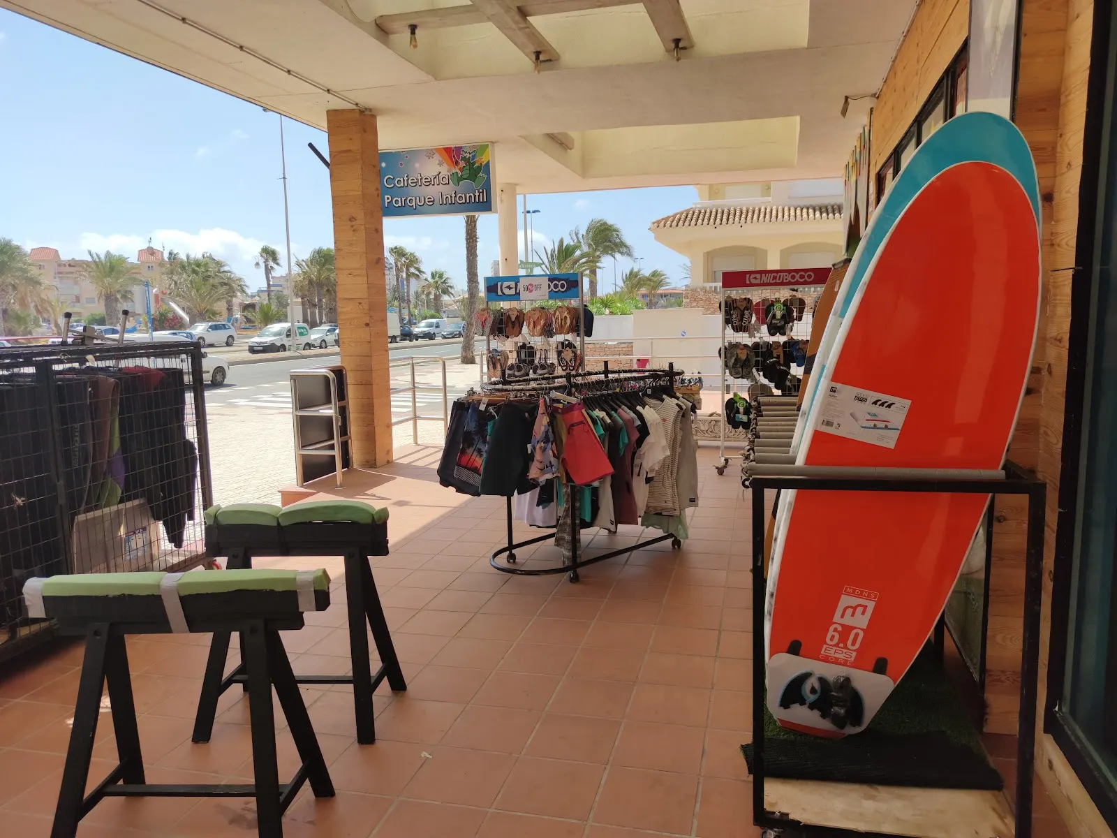 Ausstellungsbereich für Surfboards bei Kitecenter