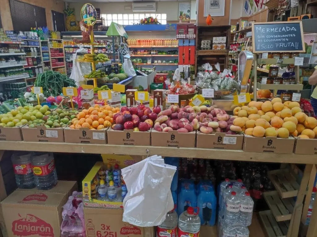 Innenraum von La Frutería, km 4 der Gran Vía