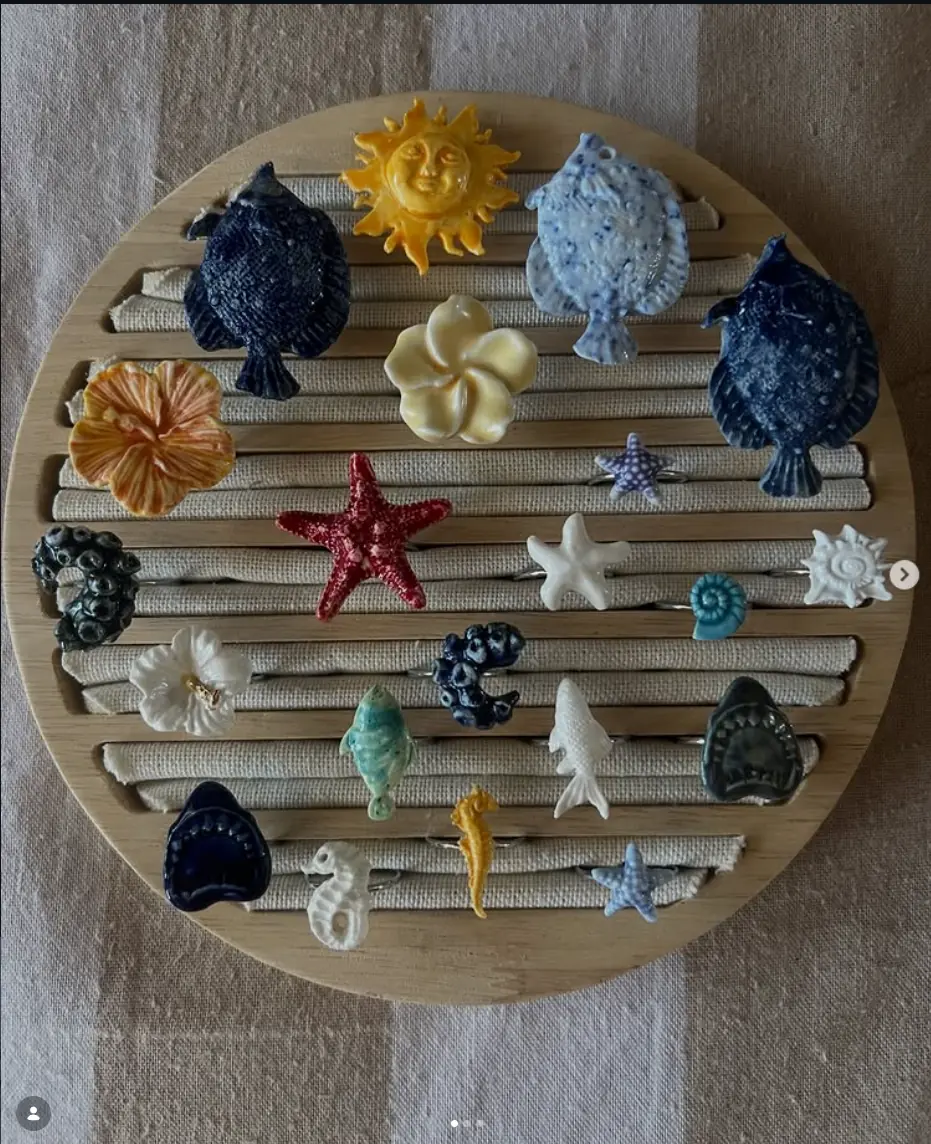 Porcelain jewellery by Laura Rojas Joyas
