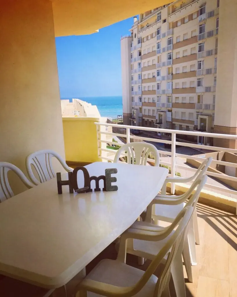 Pool und Sonnenterrasse der Wohnanlage Villas La Mar, La Manga