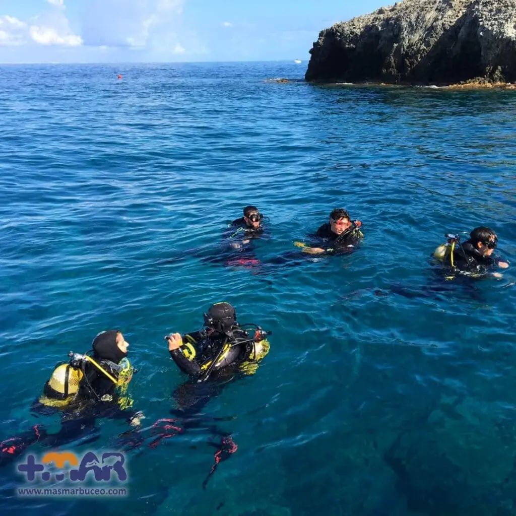 Divers in the Cabo de Palos Marine Reserve with Más Mar Buceo