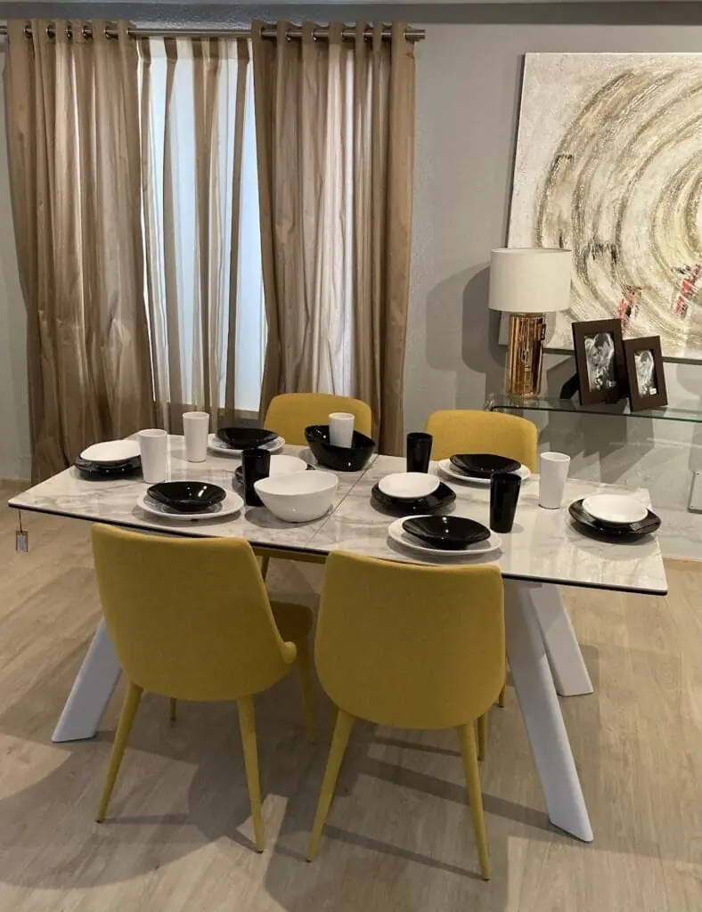 Ausgestellte Möbel bei Muebles Belhogar