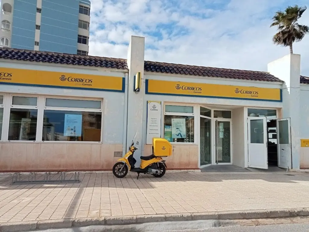 Innenansicht von Oficina de Correos in La Manga del Mar Menor