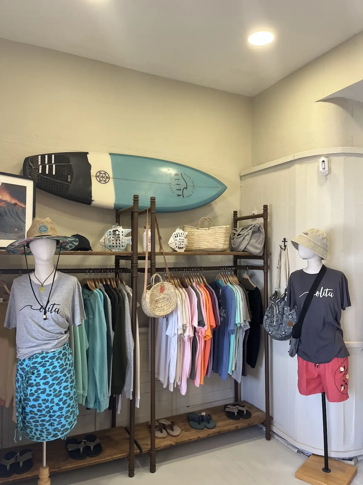 Beachwear in the window of Olita Beach, Edificio MAPU