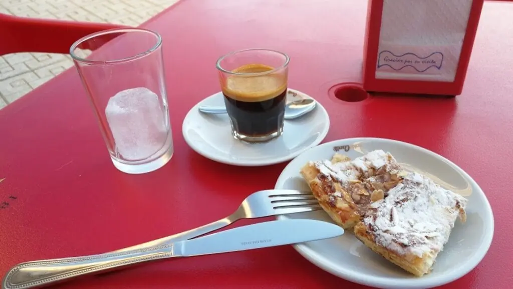 Freshly made bread and pastries at Panadería Bastida