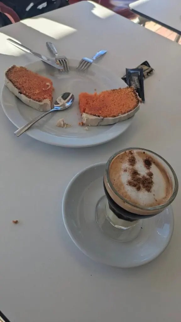 Innenansicht von Pedregal Cafetería Heladería