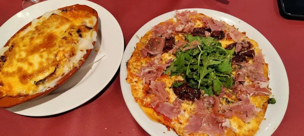 Pizzería La Familia in La Manga del Mar Menor - Bild 3