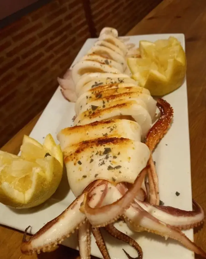 Holzofen der Pizzería Trattoria Trastevere