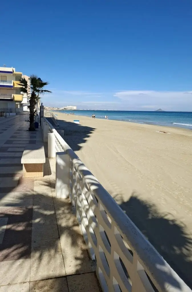 Strandpromenade an der Playa las Sirenas, La Manga