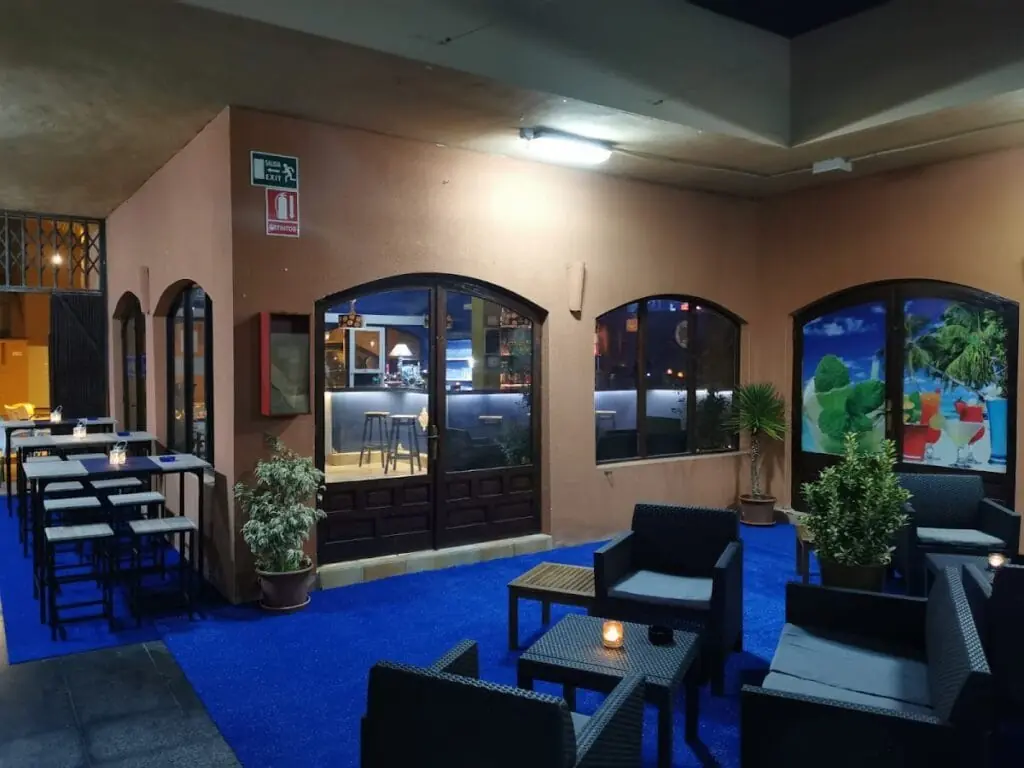 Tapas du Pub restaurante EMPORIO, km 4 La Manga