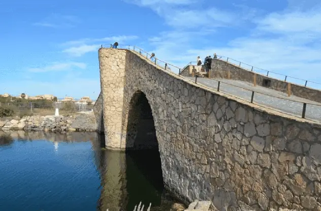 Puente de la Risa über die Gola del Charco, La Manga del Mar Menor