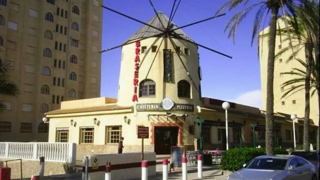 Restaurante El Molino in La Manga del Mar Menor - image 4