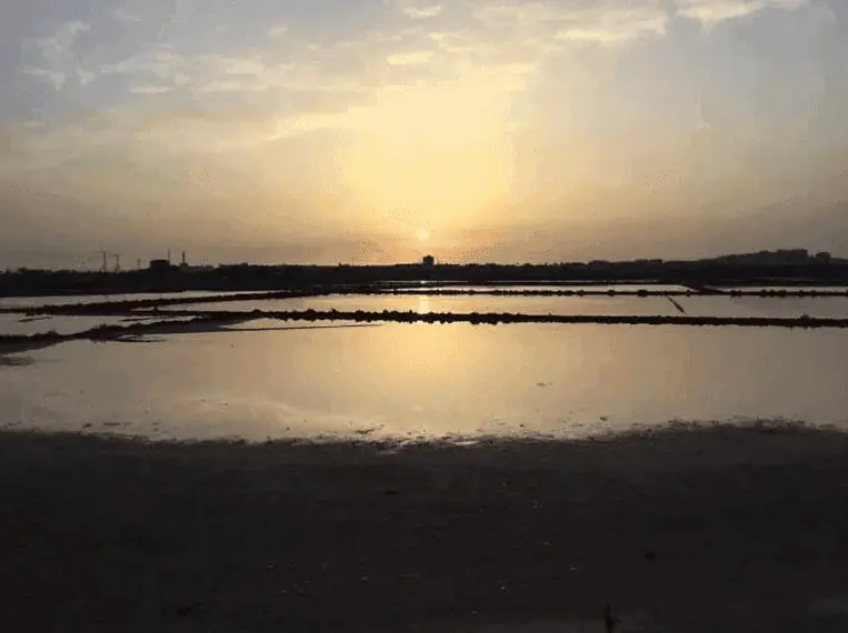 Salinenbecken von Marchamalo bei Sonnenuntergang, La Manga del Mar Menor