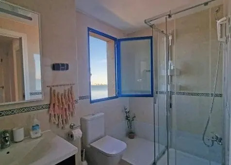 Bad im Shore House in Playa Honda
