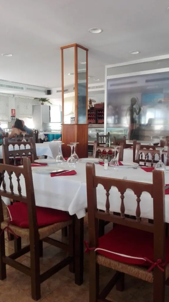 Inside Tapería Icue, La Manga