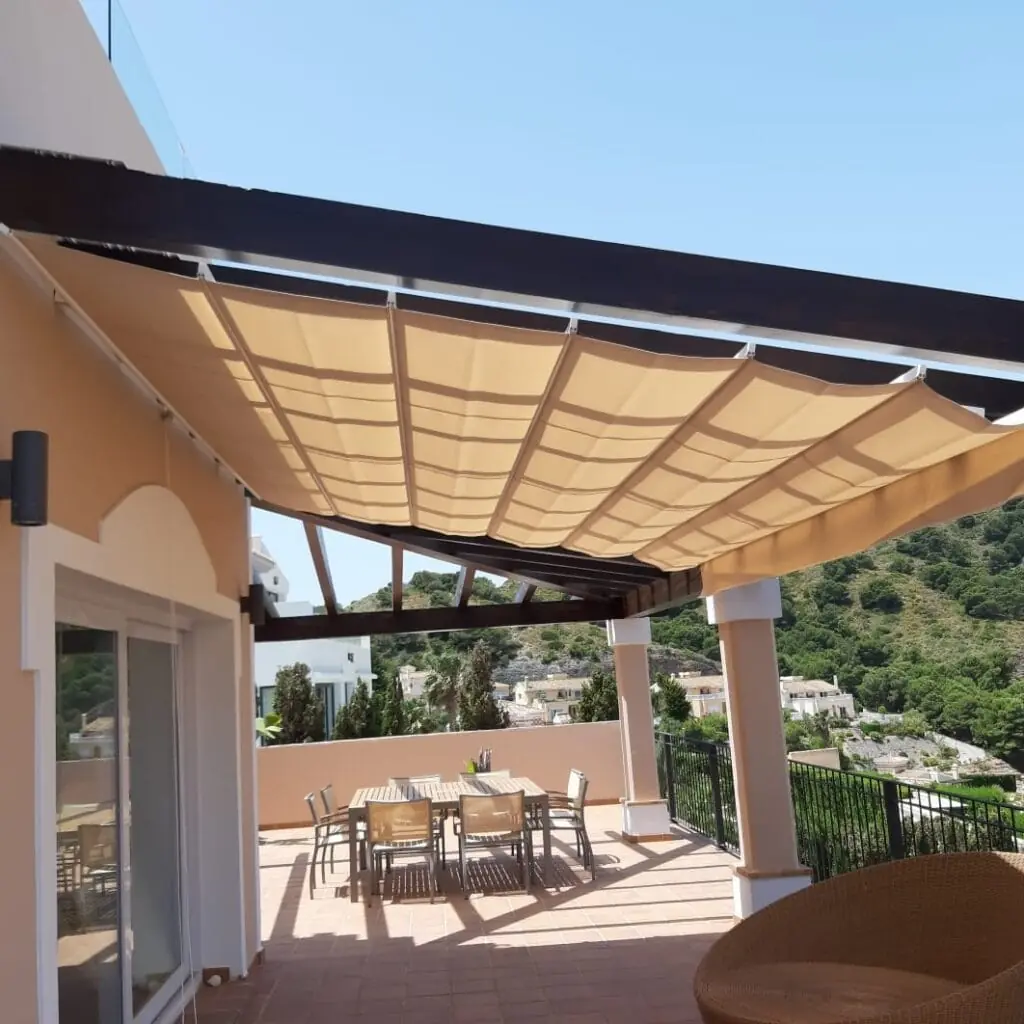 Pergola, installiert von Toldhogar, Los Belones