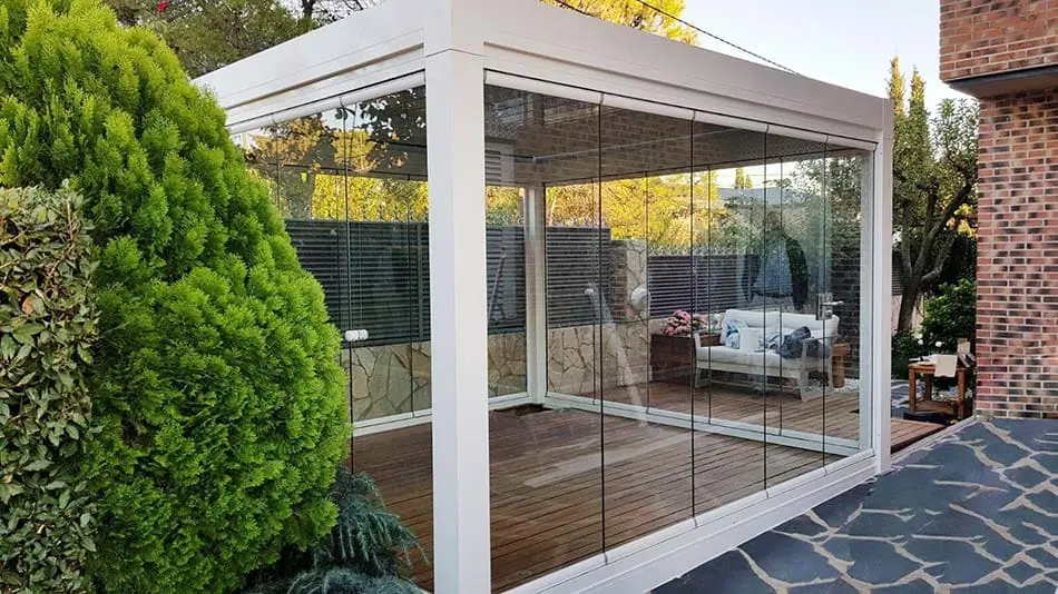 Terrasse mit Glasvorhang von Vitroglass