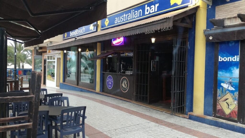 Bondi Beach Cabo de Palos, cafetería y copas en Cabo de Palos