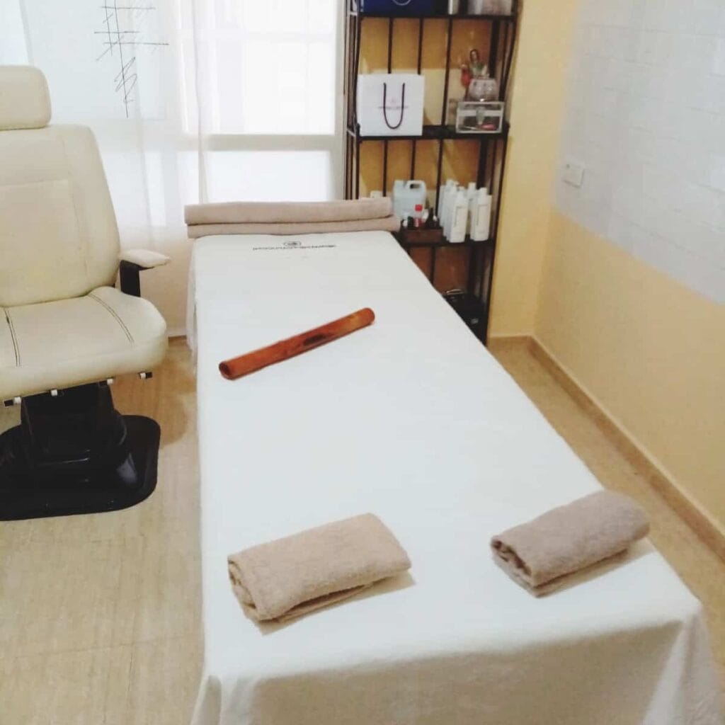 Centro de estética Pepa García — Comercios en La Manga