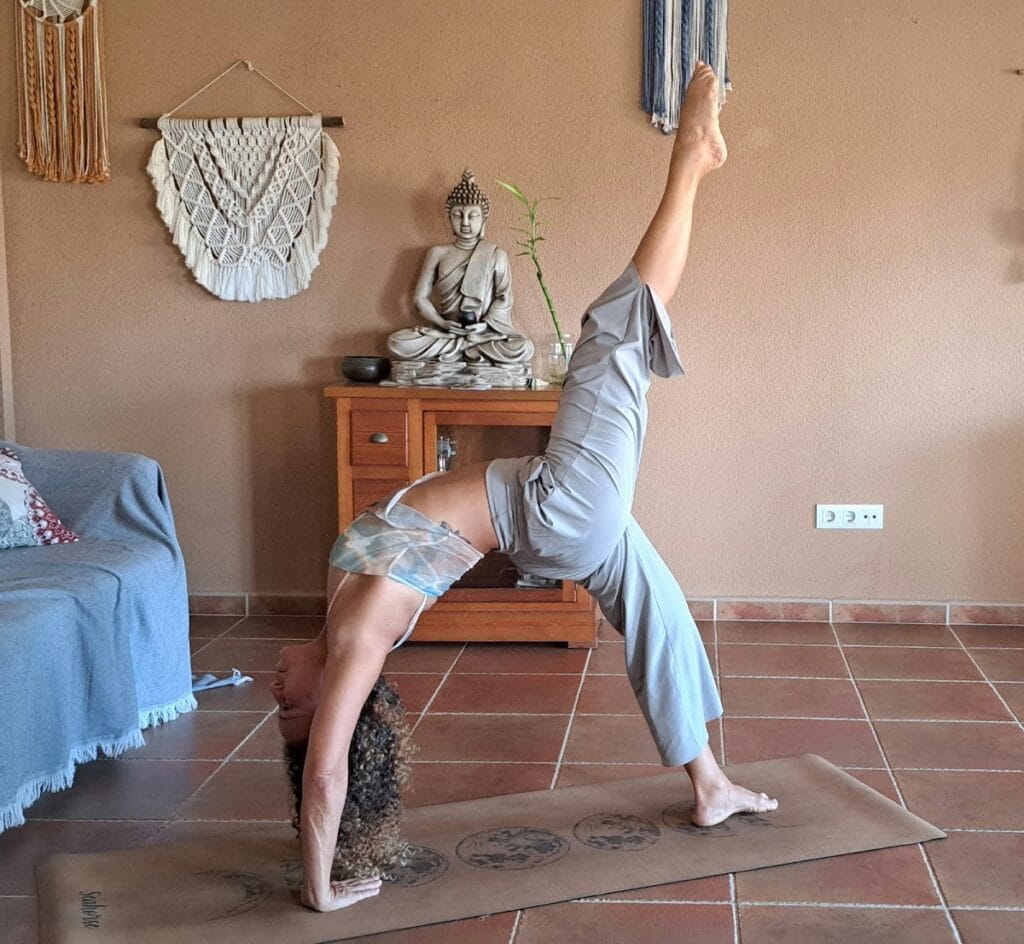 Aixa_Yoga — Salud & Belleza en Cabo de Palos