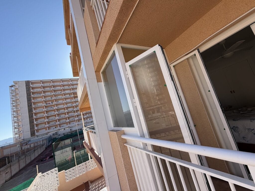 ALUVIMA ALUMINIOS S.L. — Servicios en La Manga Club