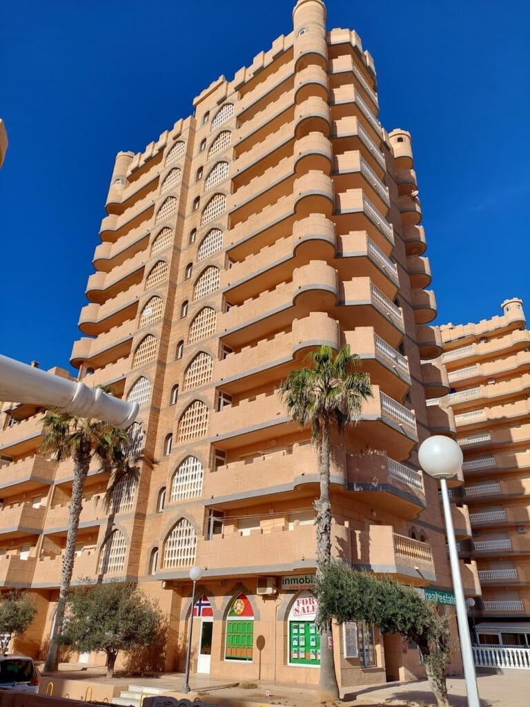 Arena Inn, S.A. — Servicios en La Manga Club