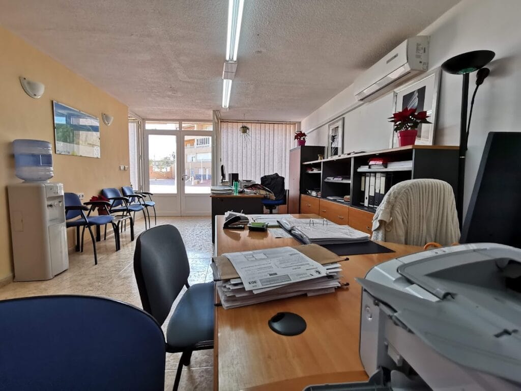 Ascensión Luengo – Gestión Administrativa — Servicios en Cabo de Palos