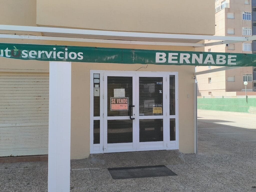 Autoservicio Bernabé — Comercios en La Manga